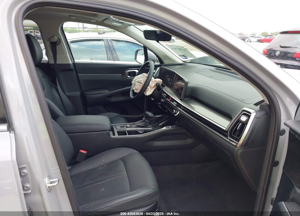 2025 KIA SORENTO VIN: 5XYRL4JC2SG326359