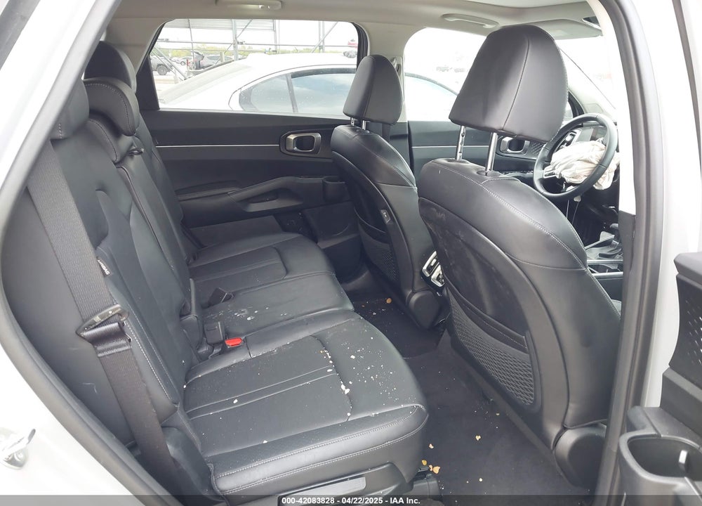 2025 KIA SORENTO VIN: 5XYRL4JC2SG326359