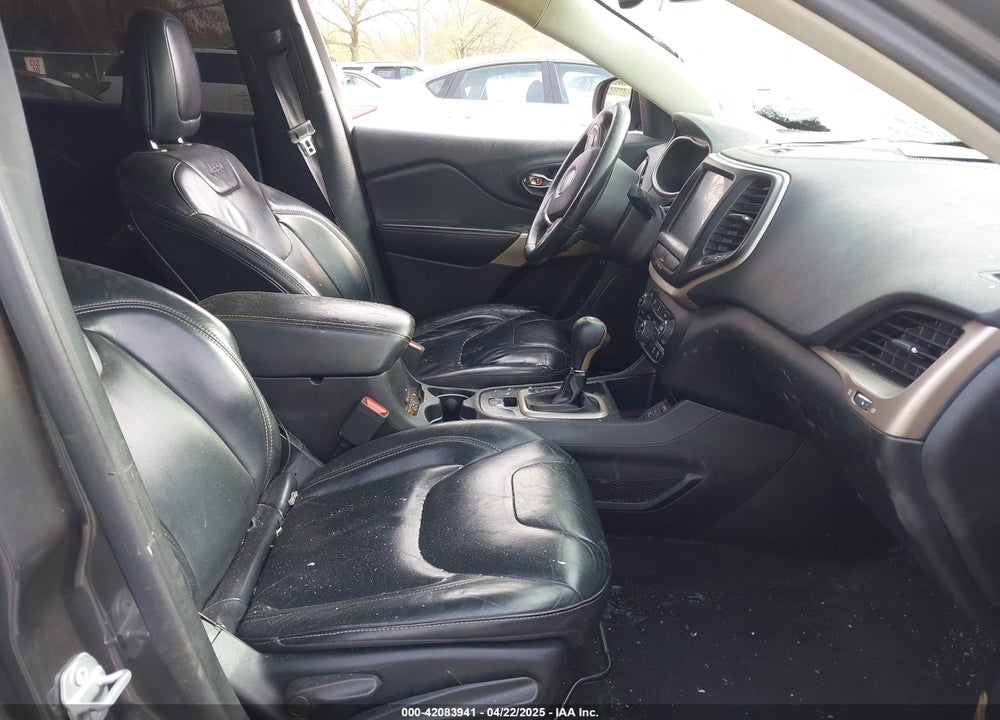 2017 JEEP CHEROKEE VIN: 1C4PJLDB6HW574197