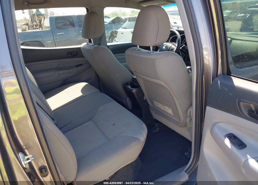 2015 TOYOTA TACOMA VIN: 5TFJU4GN7FX084724