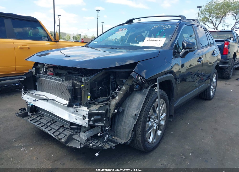 2024 TOYOTA RAV4 XLE PREMIUM VIN: JTMC1RFV0RJ027160