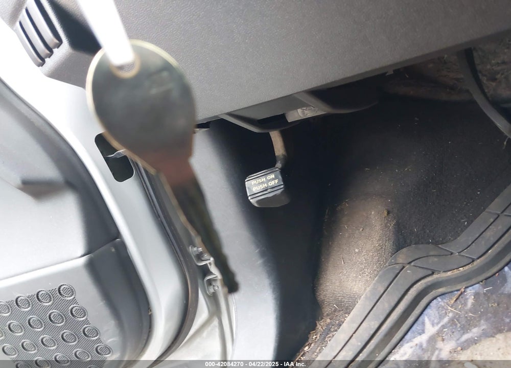 2011 NISSAN TITAN S VIN: 1N6BA0EK2BN322206