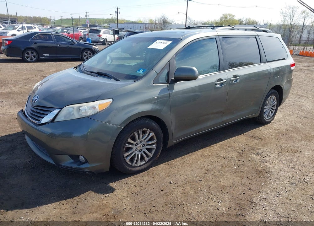 2011 TOYOTA SIENNA XLE V6 VIN: 5TDYK3DC9BS027815