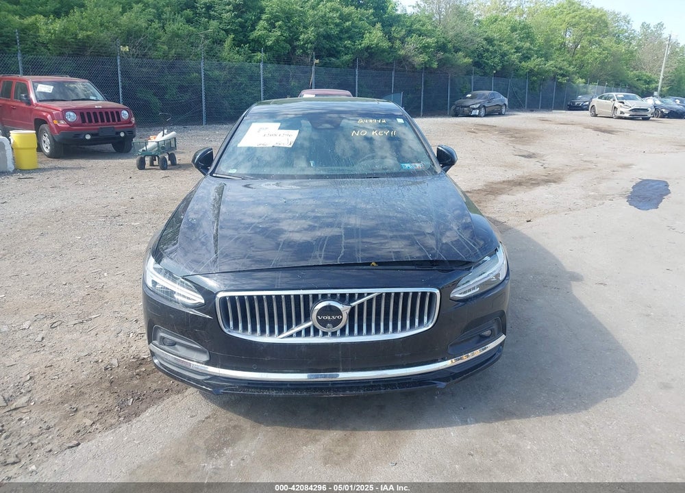 2022 VOLVO S90 VIN: LVY062ML5NP247942