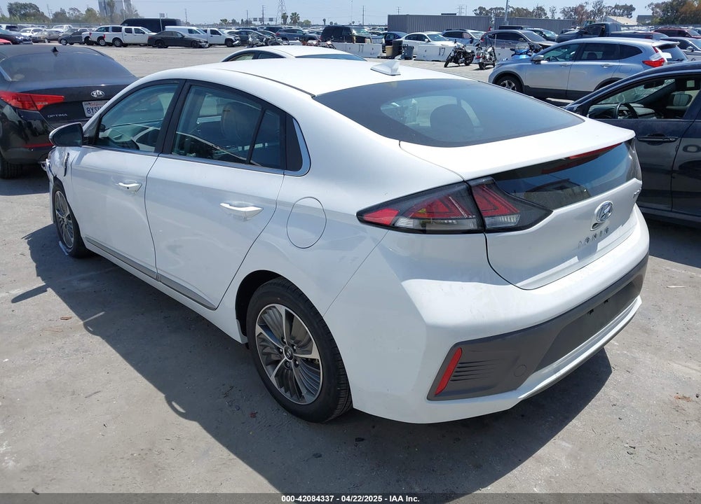 2022 HYUNDAI IONIQ PLUG-IN HYBRID SEL VIN: KMHC75LD7NU265630