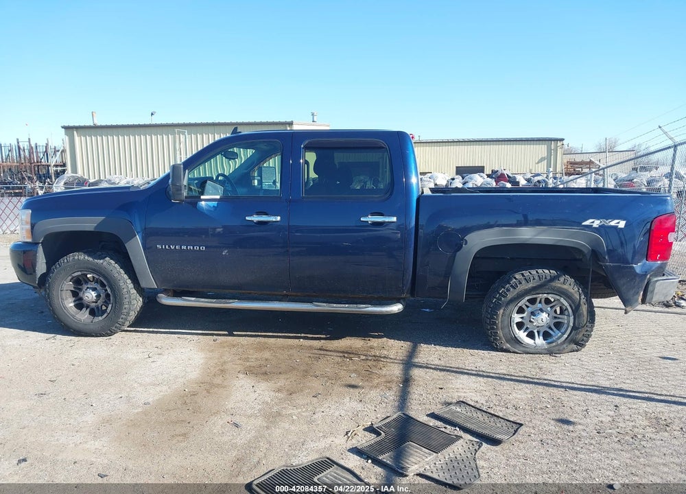 2011 CHEVROLET SILVERADO VIN: 3GCPKSE35BG314698