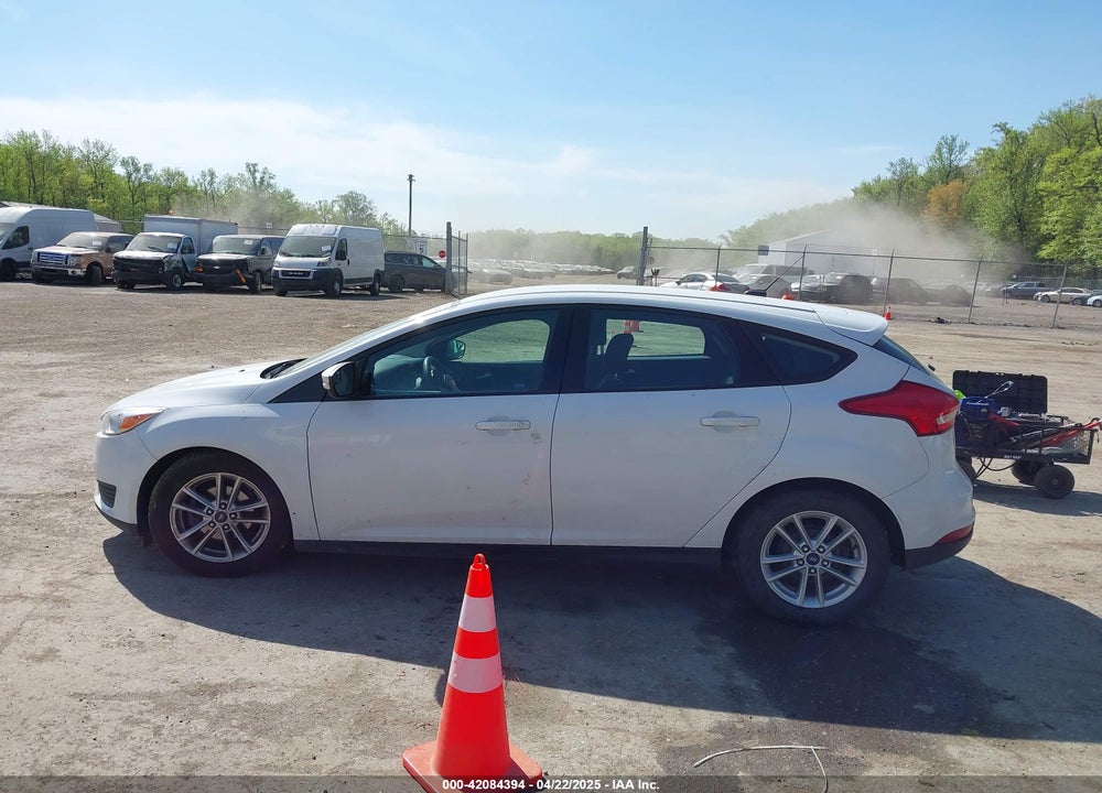 2017 FORD FOCUS VIN: 1FADP3K2XHL332010
