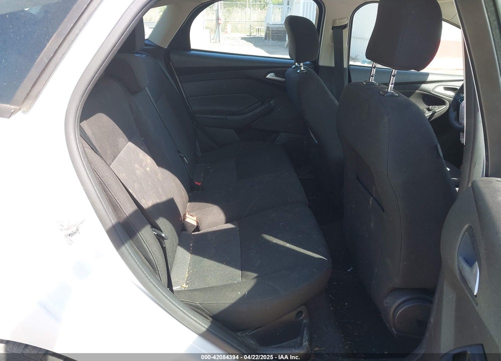 2017 FORD FOCUS VIN: 1FADP3K2XHL332010