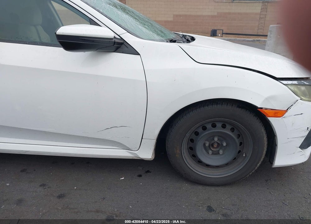 2018 HONDA CIVIC LX VIN: 2HGFC2F57JH502776