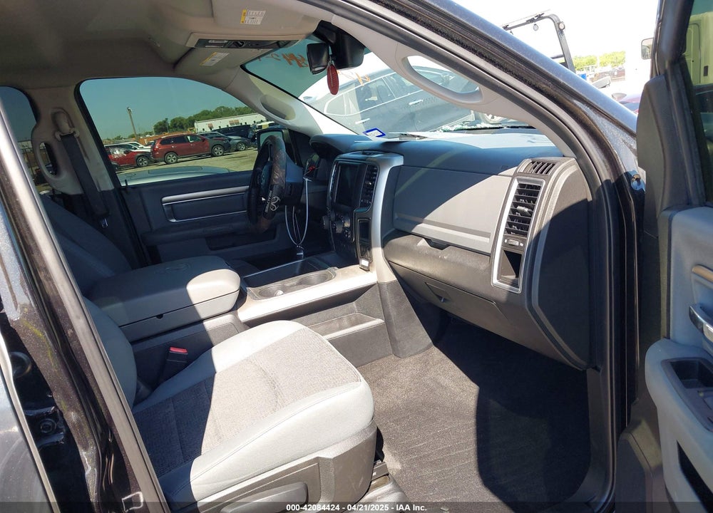2018 RAM 1500 VIN: 1C6RR7LT4JS111224