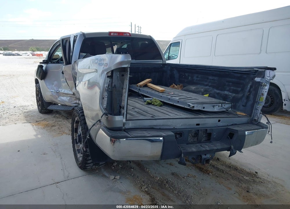 2017 TOYOTA TUNDRA VIN: 5TFRM5F18HX118194