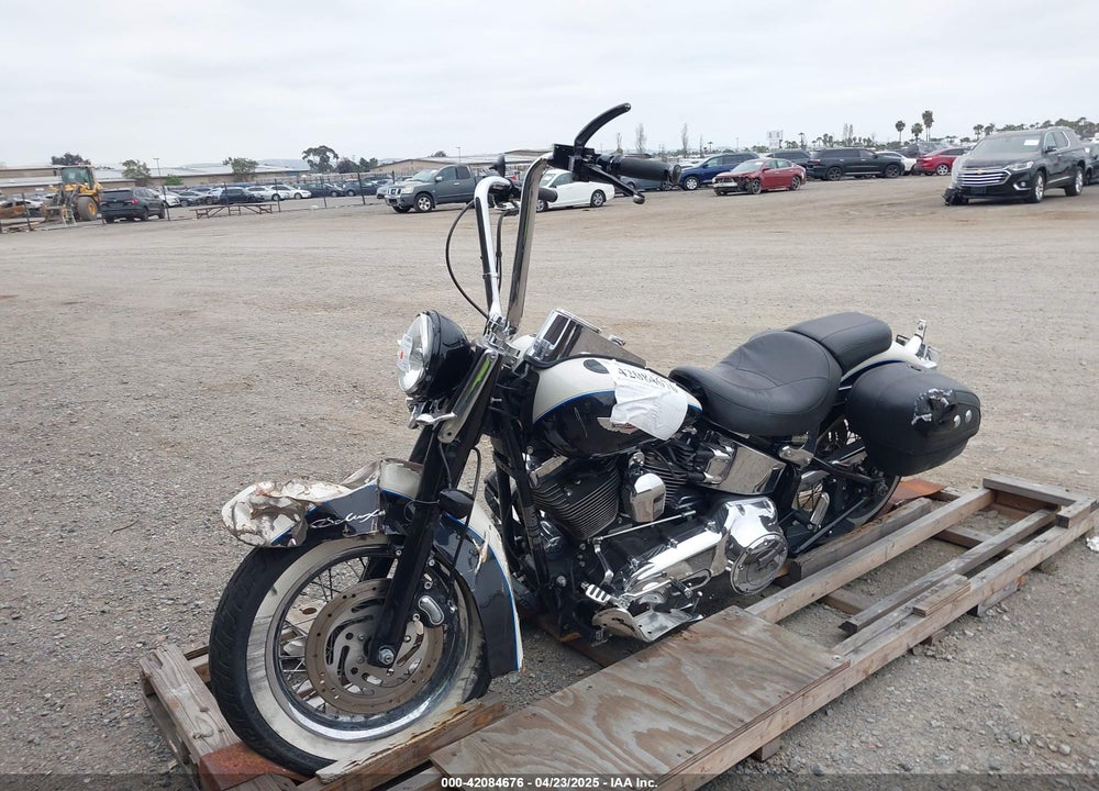 2012 HARLEY-DAVIDSON FLSTN SOFTAIL DELUXE VIN: 1HD1JDV18CB011457