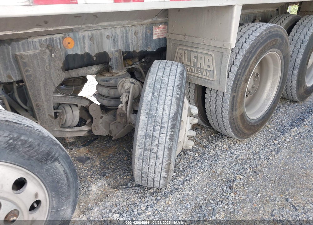 2014 KENWORTH CONSTRUCTION T800 VIN: 1NKDLP0X5EJ400800