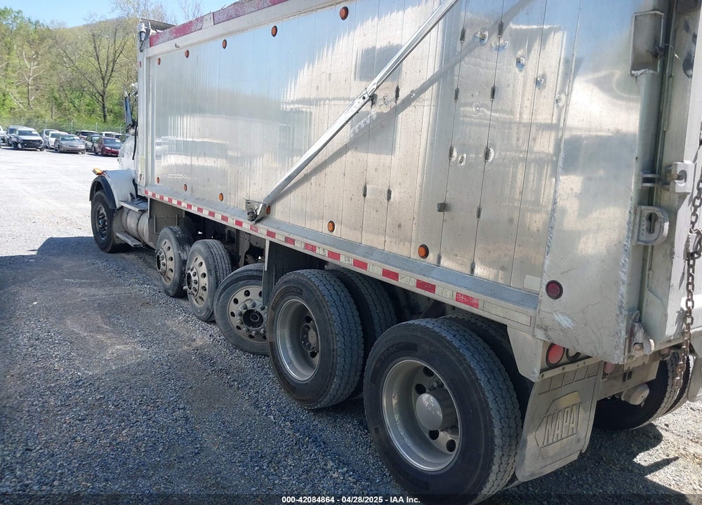 2014 KENWORTH CONSTRUCTION T800 VIN: 1NKDLP0X5EJ400800