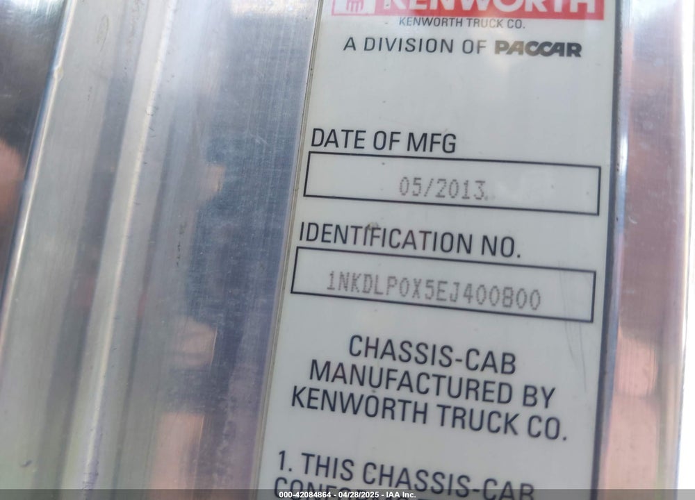 2014 KENWORTH CONSTRUCTION T800 VIN: 1NKDLP0X5EJ400800