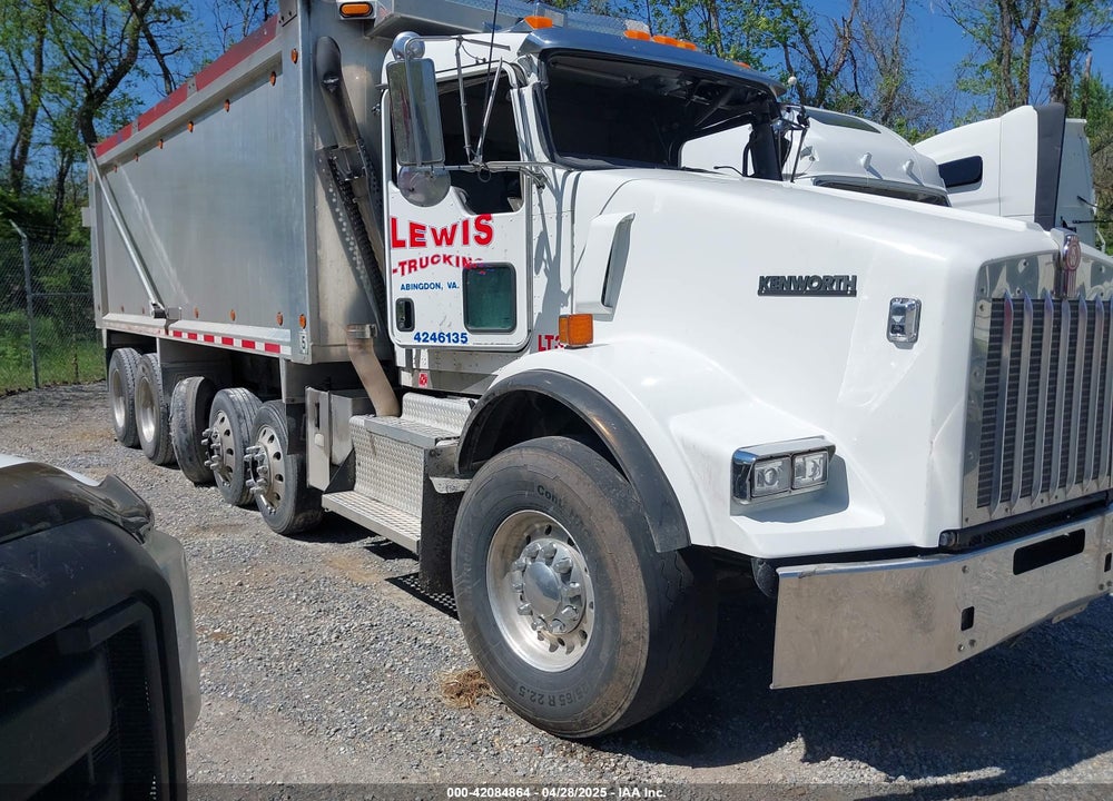 2014 KENWORTH CONSTRUCTION T800 VIN: 1NKDLP0X5EJ400800