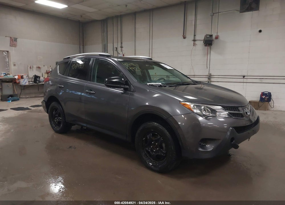 2015 TOYOTA RAV4 LE VIN: 2T3BFREV6FW240674