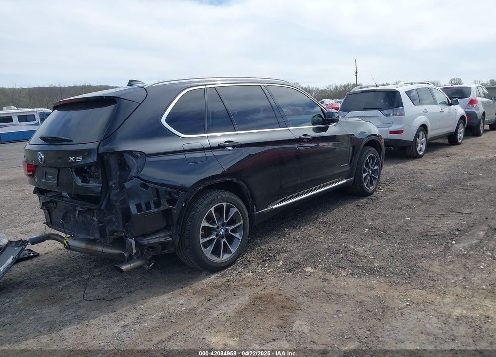 2017 BMW X5 VIN: 5UXKR0C31H0V78672