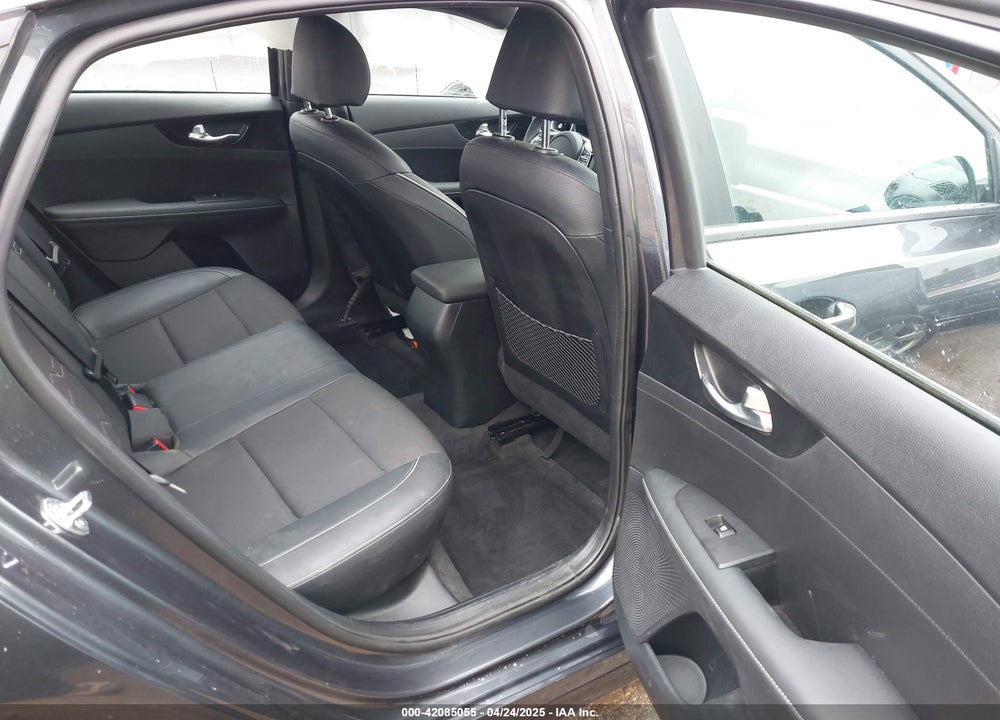 2024 KIA FORTE GT LINE VIN: 3KPF54ADXRE833037