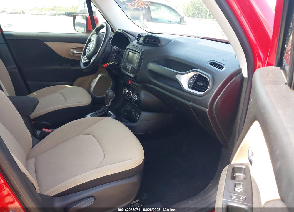 2015 JEEP RENEGADE LATITUDE VIN: ZACCJBBT6FPC06018