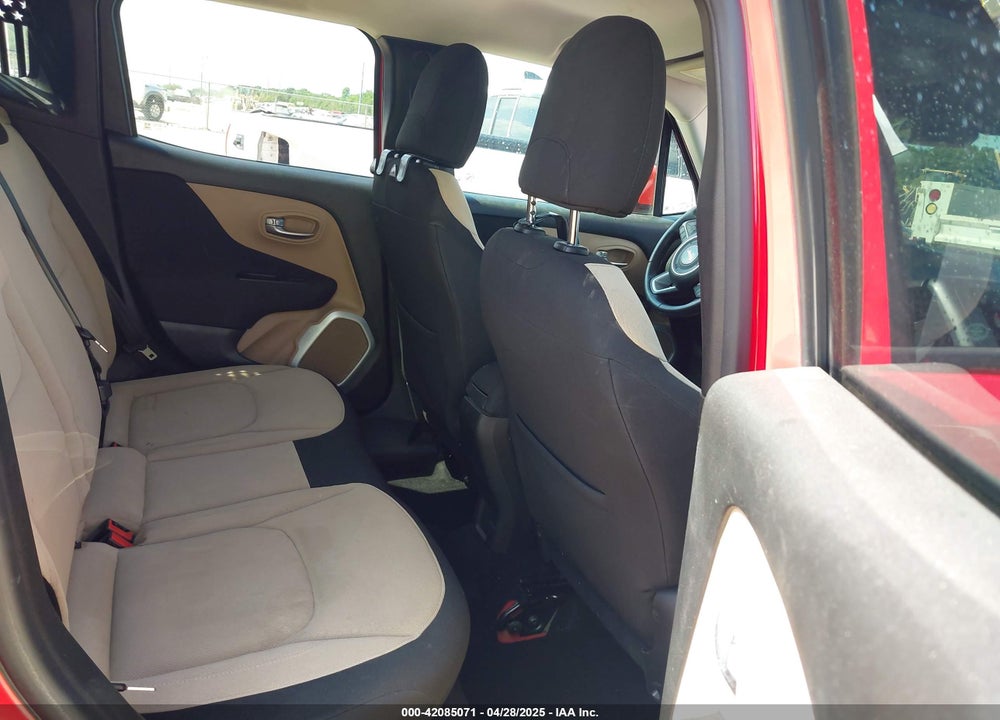 2015 JEEP RENEGADE LATITUDE VIN: ZACCJBBT6FPC06018