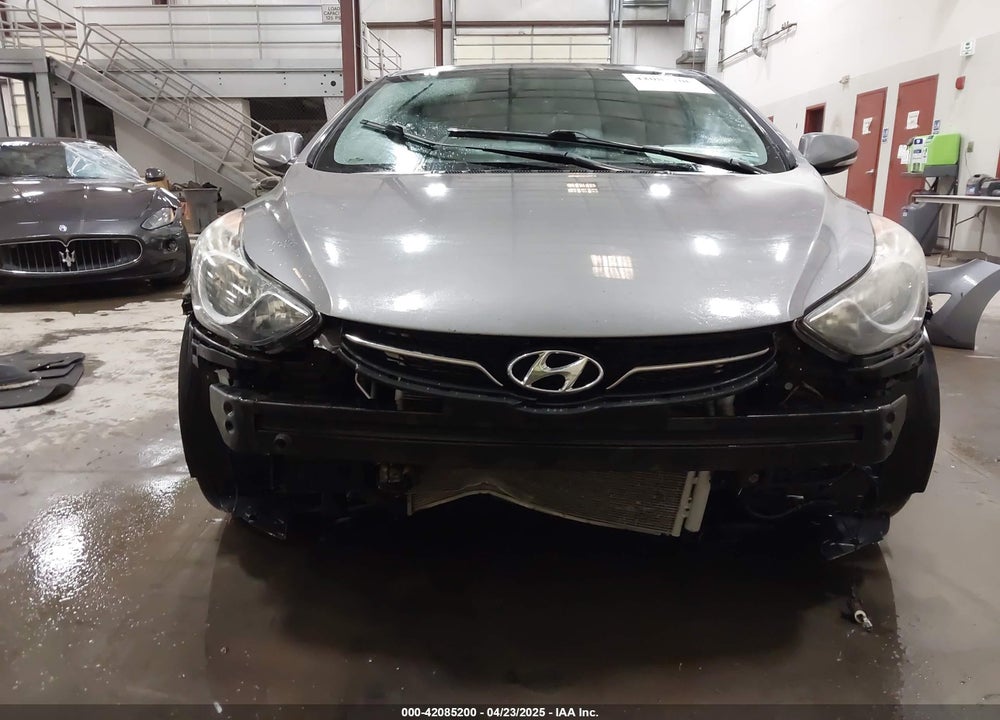 2012 HYUNDAI ELANTRA VIN: 5NPDH4AE5CH134313
