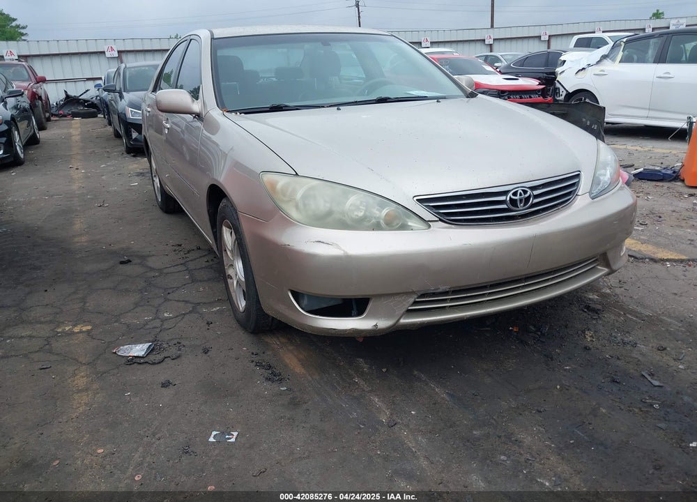 2005 TOYOTA CAMRY XLE VIN: 4T1BE32KX5U088853