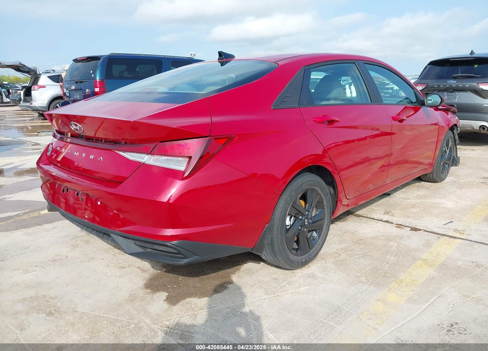 2022 HYUNDAI ELANTRA SEL VIN: KMHLM4AG0NU345576