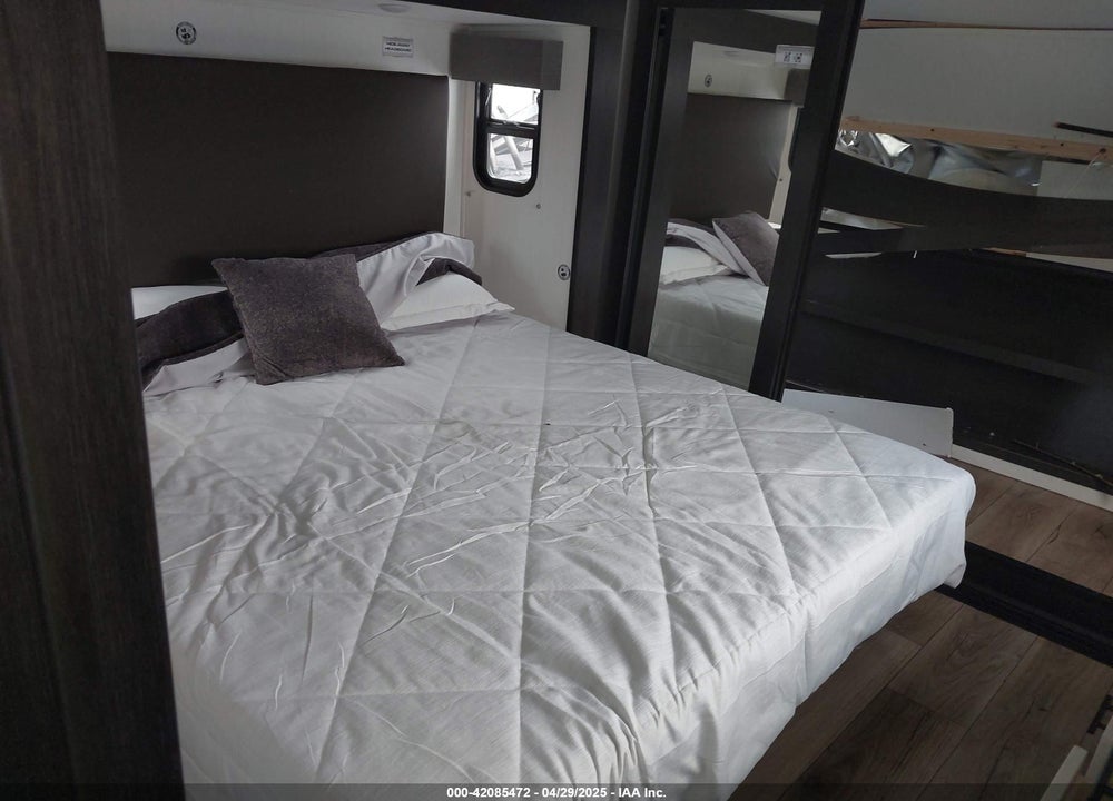 2025 FOREST RIVER OTHER VIN: 5ZT3SR1BXS6114887