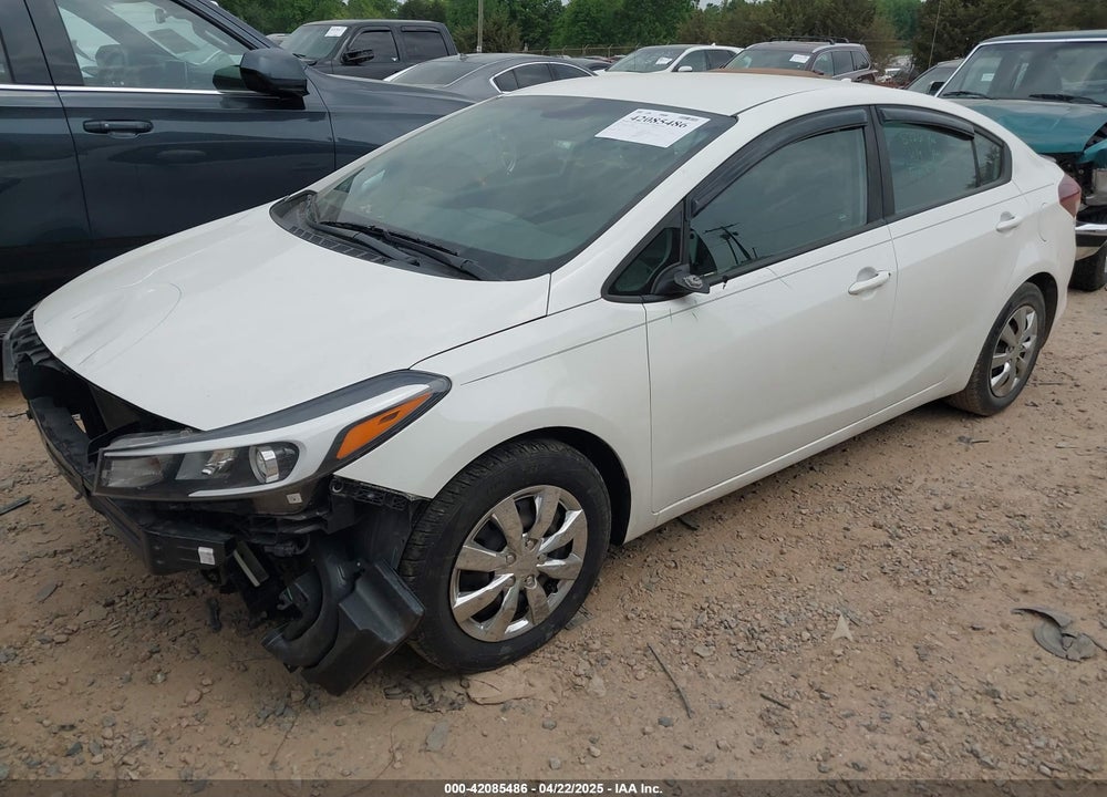 2018 KIA FORTE VIN: 3KPFK4A75JE265822