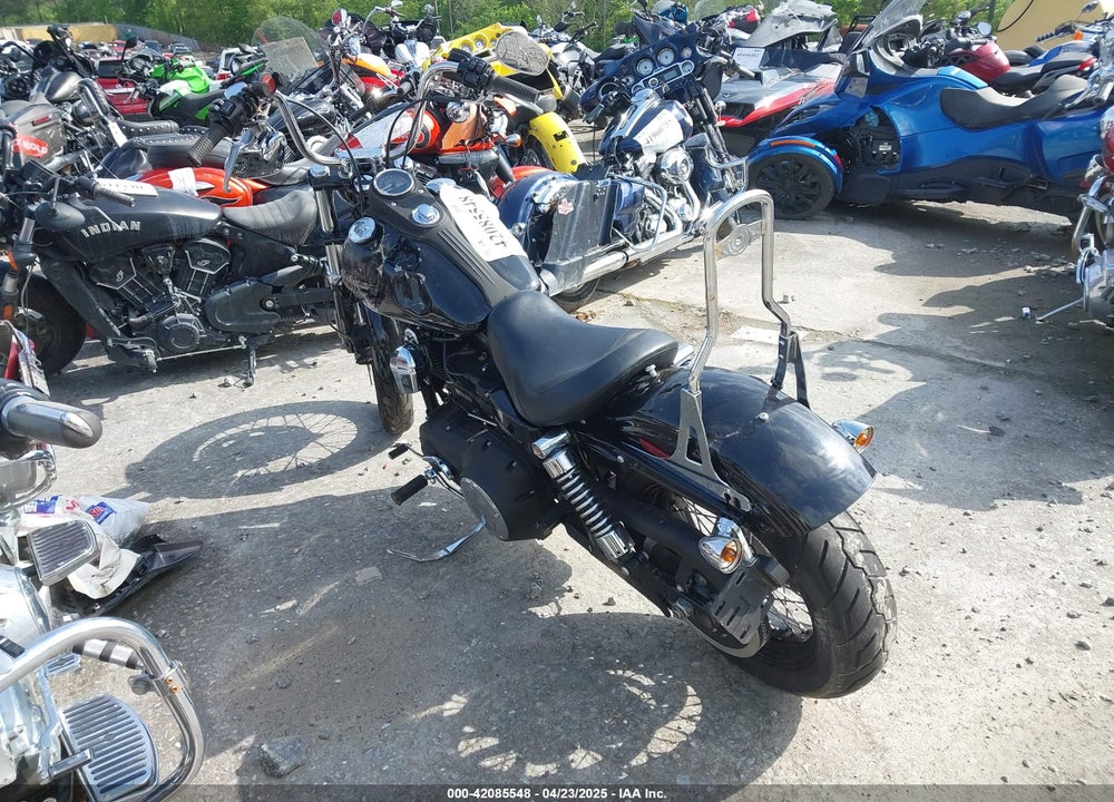 2017 HARLEY-DAVIDSON FXDB DYNA STREET BOB VIN: 1HD1GXM11HC316530