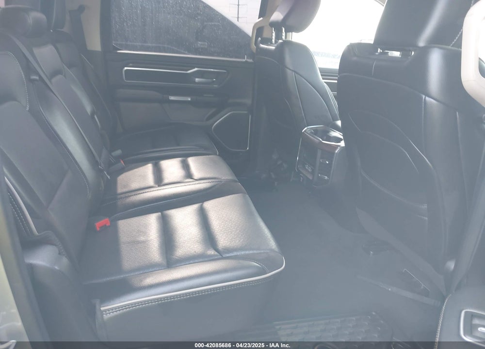 2021 RAM 1500 VIN: 1C6RREJT6MN647604