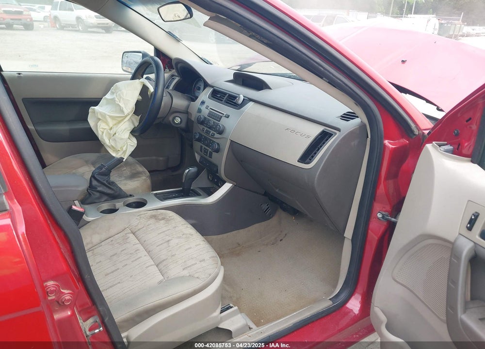 2009 FORD FOCUS SE VIN: 1FAHP35N99W270400