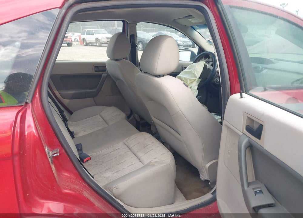 2009 FORD FOCUS SE VIN: 1FAHP35N99W270400