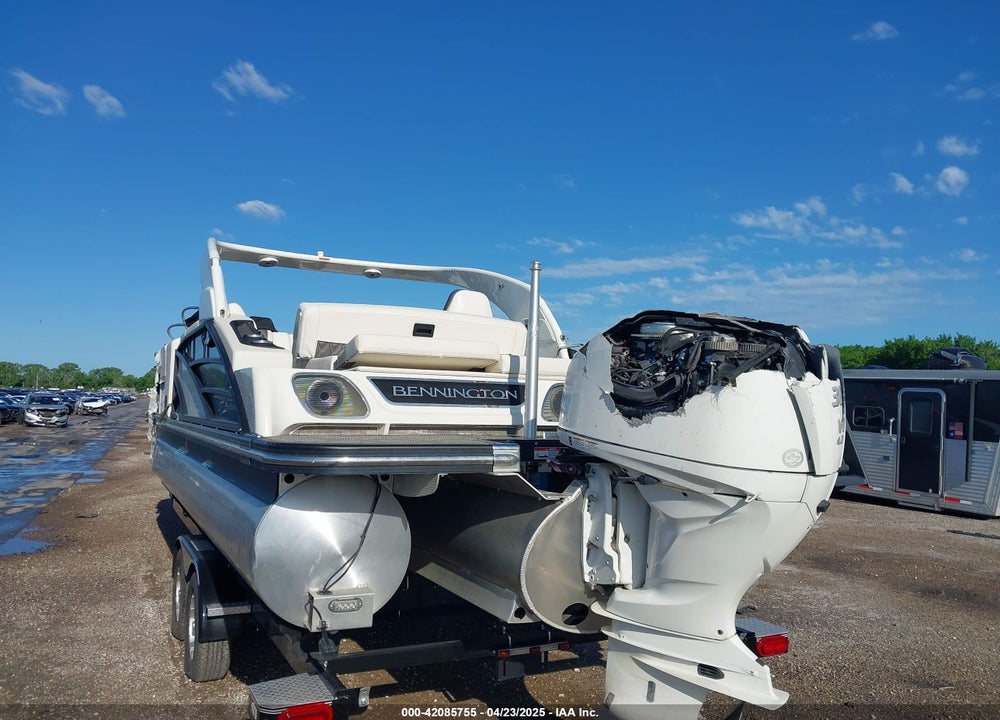 2023 BENNINGTON OTHER VIN: ETWC0848K223