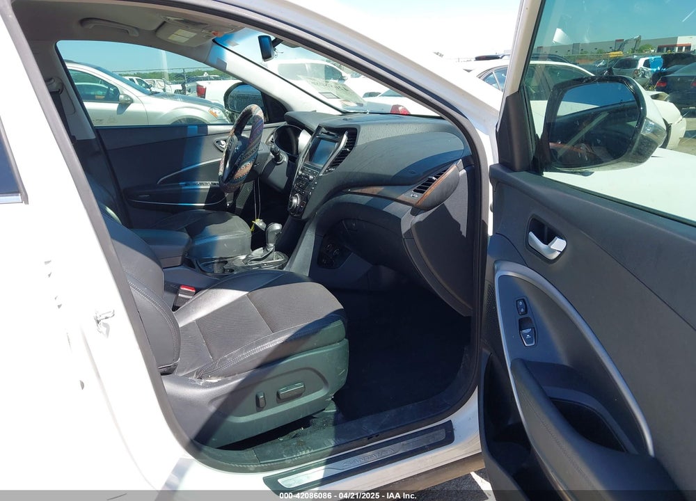 2018 HYUNDAI SANTA FE VIN: KM8SN4HF8JU286227
