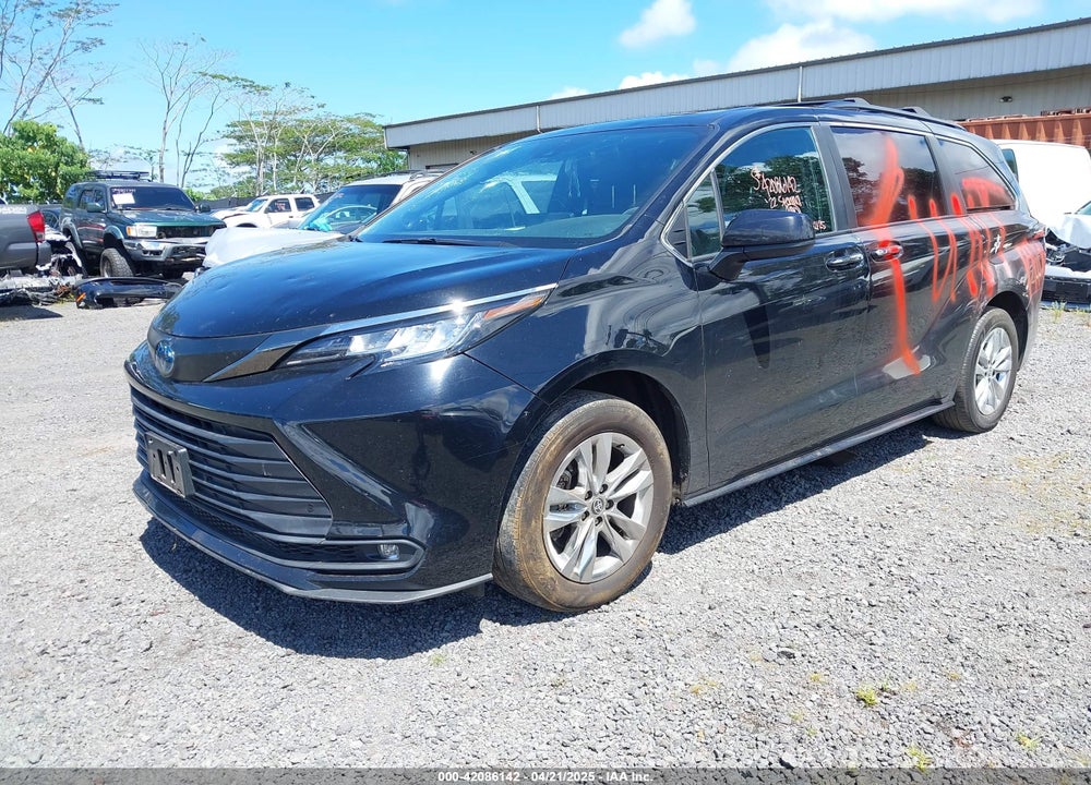 2022 TOYOTA SIENNA XLE WOODLAND EDITION VIN: 5TDASKFC7NS045078