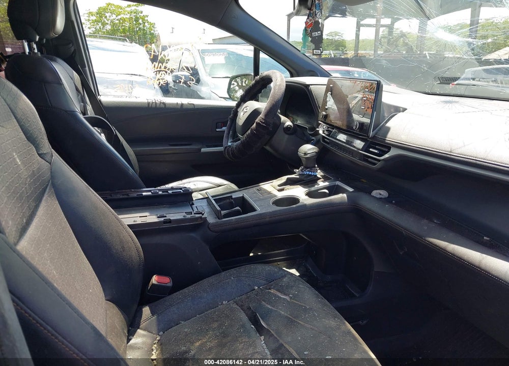 2022 TOYOTA SIENNA XLE WOODLAND EDITION VIN: 5TDASKFC7NS045078