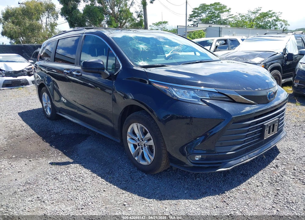 2022 TOYOTA SIENNA XLE WOODLAND EDITION VIN: 5TDASKFC7NS045078