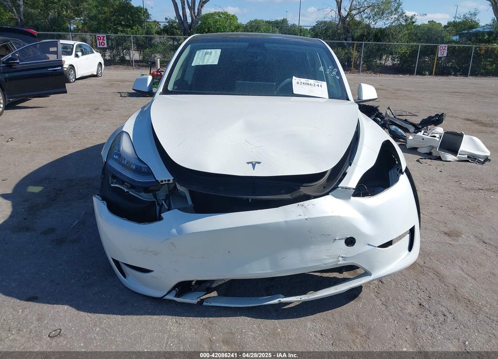 2023 TESLA MODEL Y AWD/LONG RANGE DUAL MOTOR ALL-WHEEL DRIVE VIN: 7SAYGAEE7PF588681