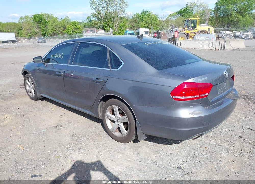 2013 VOLKSWAGEN PASSAT VIN: 1VWBP7A36DC116035