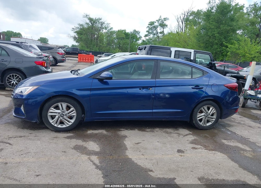 2019 HYUNDAI ELANTRA SEL VIN: 5NPD84LF1KH472702