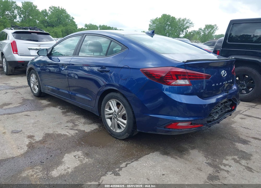 2019 HYUNDAI ELANTRA SEL VIN: 5NPD84LF1KH472702