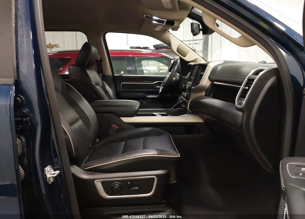 2020 RAM 1500 VIN: 1C6SRFJT2LN212021