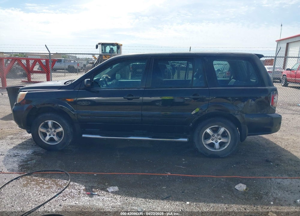 2007 HONDA PILOT VIN: 5FNYF28177B015729