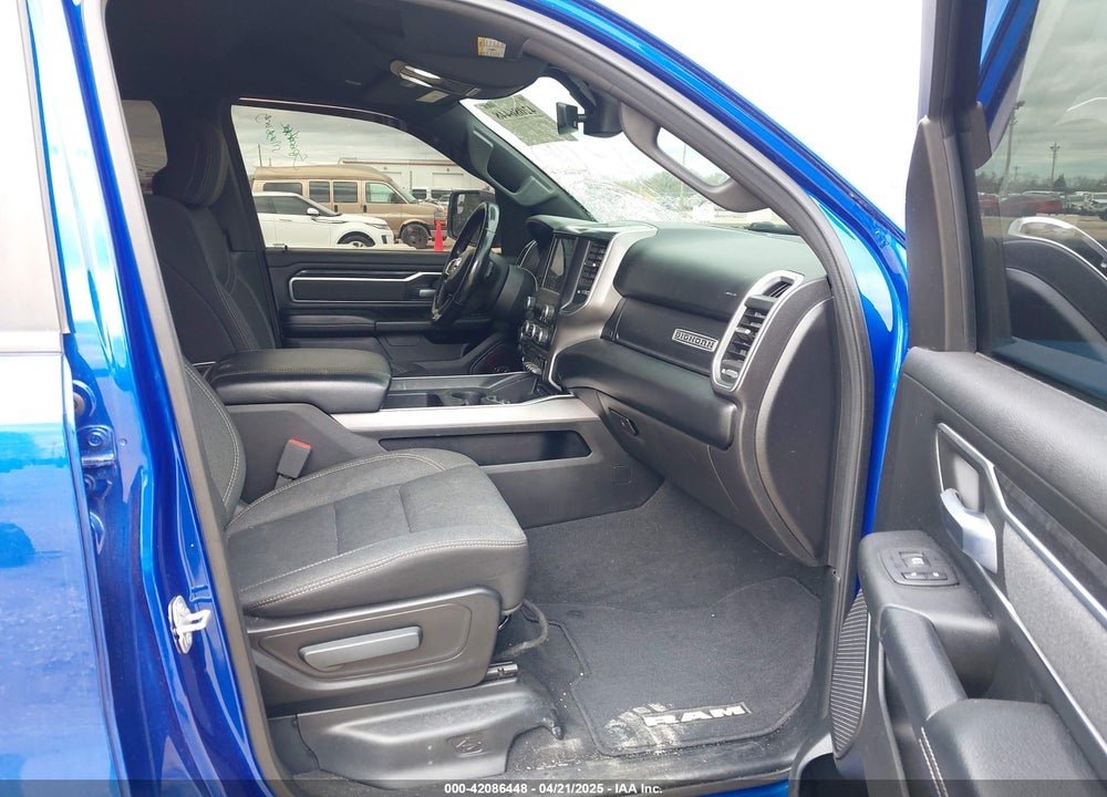 2019 RAM 1500 BIG HORN/LONE STAR 4X4 5'7 BOX VIN: 1C6RRFFG5KN755405