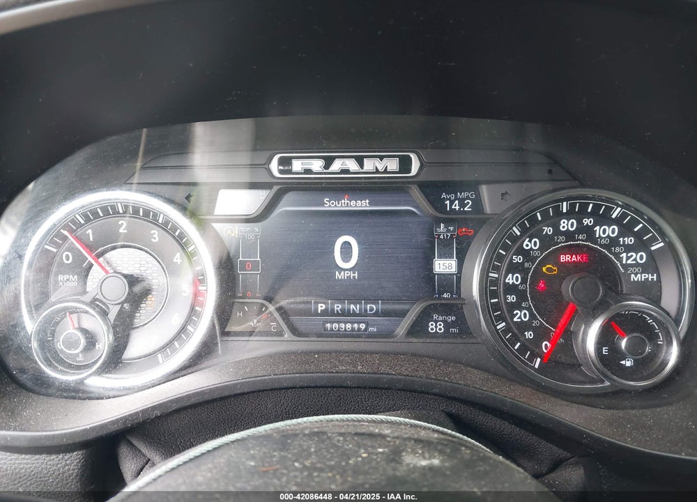 2019 RAM 1500 BIG HORN/LONE STAR 4X4 5'7 BOX VIN: 1C6RRFFG5KN755405