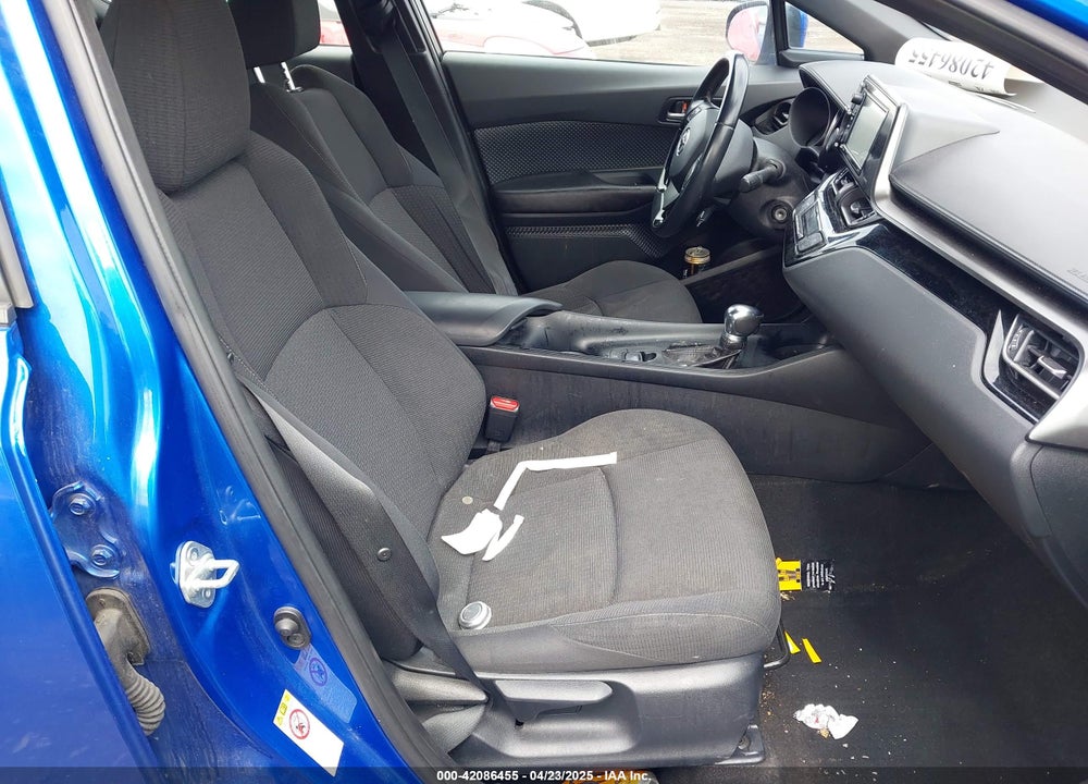 2018 TOYOTA C-HR XLE VIN: NMTKHMBX8JR020223
