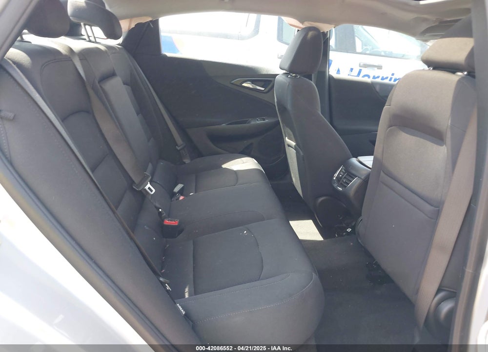 2022 CHEVROLET MALIBU VIN: 1G1ZD5ST4NF117027