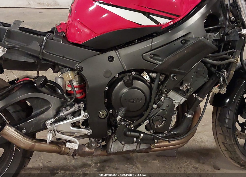 2004 YAMAHA YZFR6 VIN: JYARJ06EX4A018184